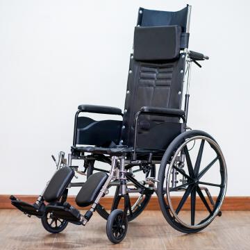 Wheelchair with headrest