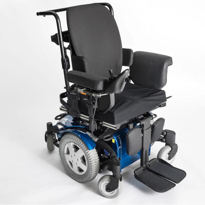 Motorized wheelchair with push bar